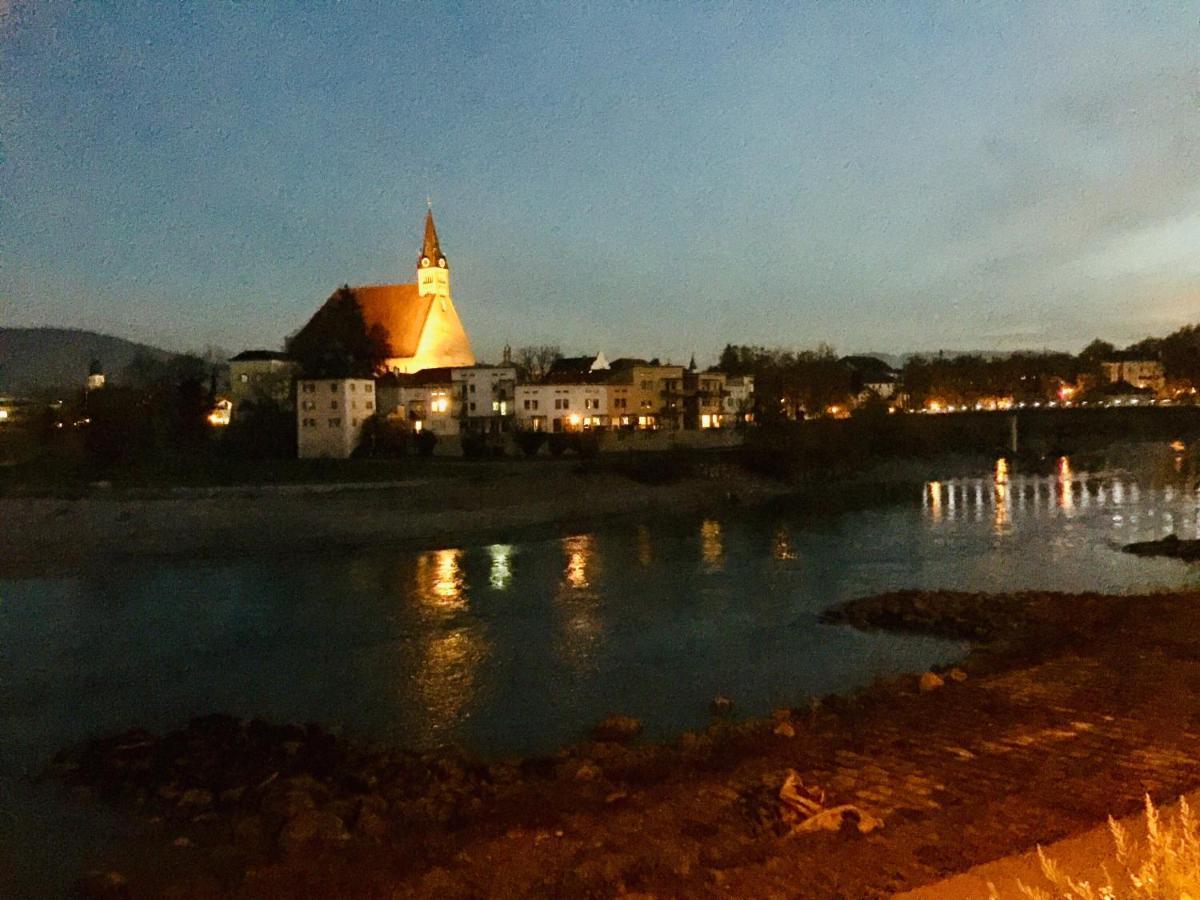 Ferienwohnung An Der Romantischen Salzachschleife Naehe Salzburg Лауфен Екстер'єр фото
